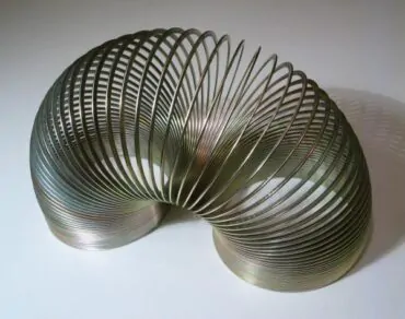 4 como afugentar pombos com slinky 23203 3 6001